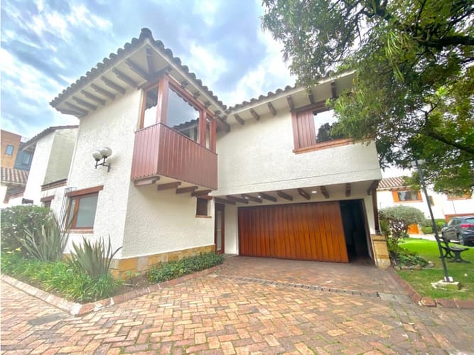 Casa de 4 alcobas en arriendo en Calleja Baja, Bogotá, 322 m² · foto 8 de 10
