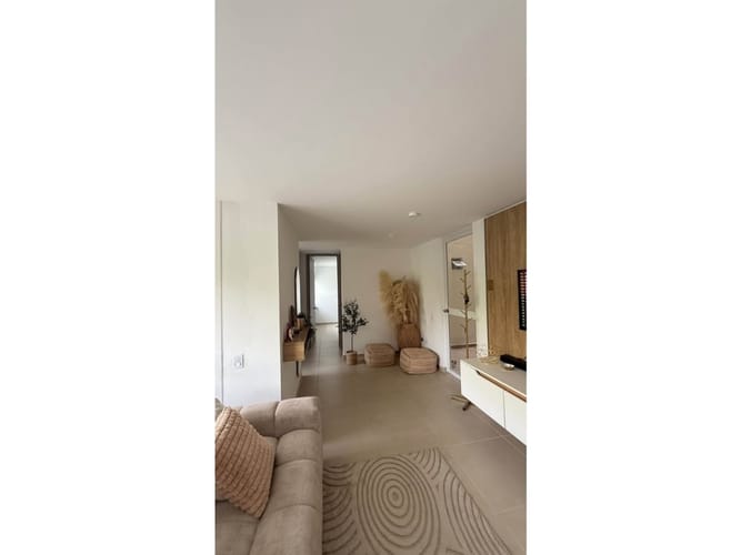 Apartamento de 3 alcobas en venta en Valle Del Lili, Cali, 78 m² · foto 3 de 9