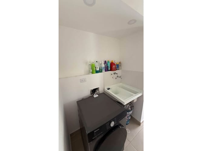 Apartamento de 3 alcobas en venta en Valle Del Lili, Cali, 78 m² · foto 8 de 9