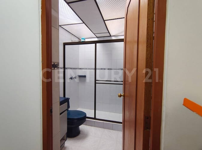 Apartamento de 3 alcobas en venta en El Encanto, Bogotá, 94 m² · foto 2 de 21