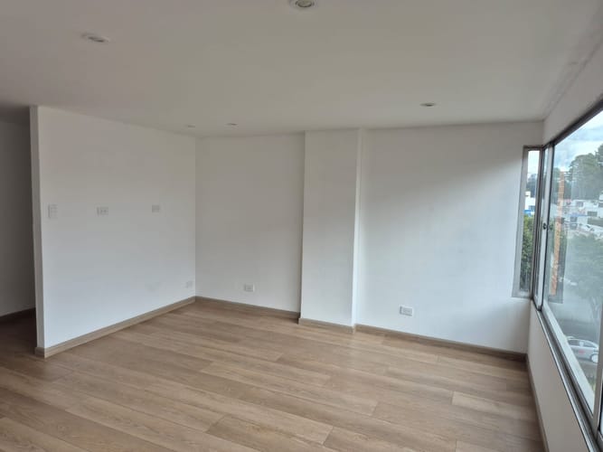 Apartamento de 3 alcobas en venta en Modelia, Bogotá, 78 m² · foto 3 de 17