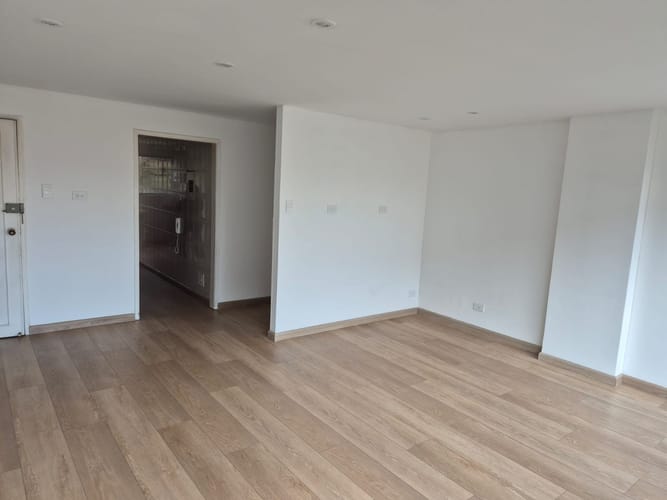 Apartamento de 3 alcobas en venta en Modelia, Bogotá, 78 m² · foto 2 de 17