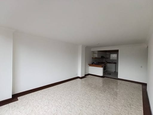 Apartamento de 3 alcobas en venta en San Jose Del Prado, Bogotá, 94 m² · foto 4 de 21