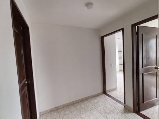 Apartamento de 3 alcobas en venta en San Jose Del Prado, Bogotá, 94 m² · foto 9 de 21