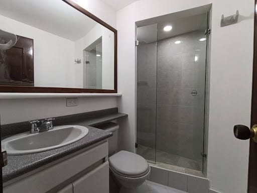 Apartamento de 3 alcobas en venta en San Jose Del Prado, Bogotá, 94 m² · foto 19 de 21
