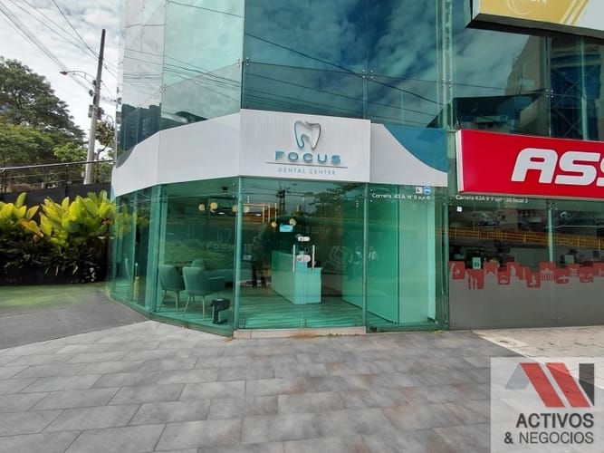 Local en arriendo en El Castillo, Medellín, 73 m² · foto 3 de 11