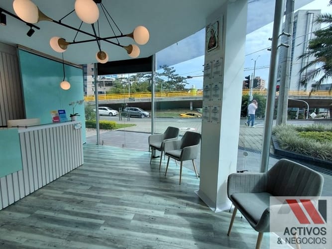Local en arriendo en El Castillo, Medellín, 73 m² · foto 4 de 11
