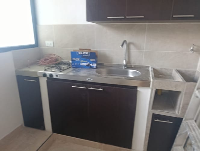Edificio en venta en El Refugio, Cali, 759 m² · foto 10 de 23