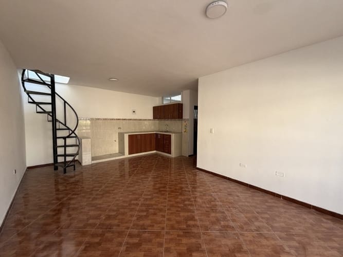 Casa de 8 alcobas en venta en Antonio Nariño, Cali, 210 m² · foto 3 de 18