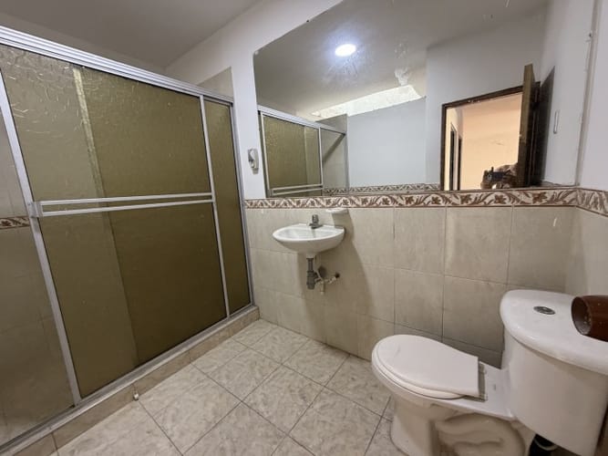Casa de 8 alcobas en venta en Antonio Nariño, Cali, 210 m² · foto 5 de 18