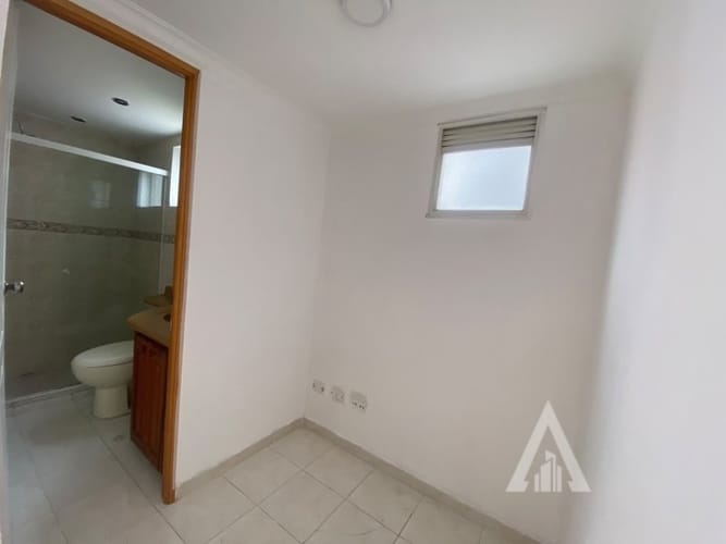Apartamento de 3 alcobas en arriendo en Las Granjas, Medellín, 100 m² · foto 6 de 22