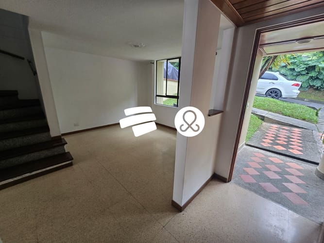 Casa de 3 alcobas en venta en Zona Centro, Envigado, 135 m² · foto 3 de 24