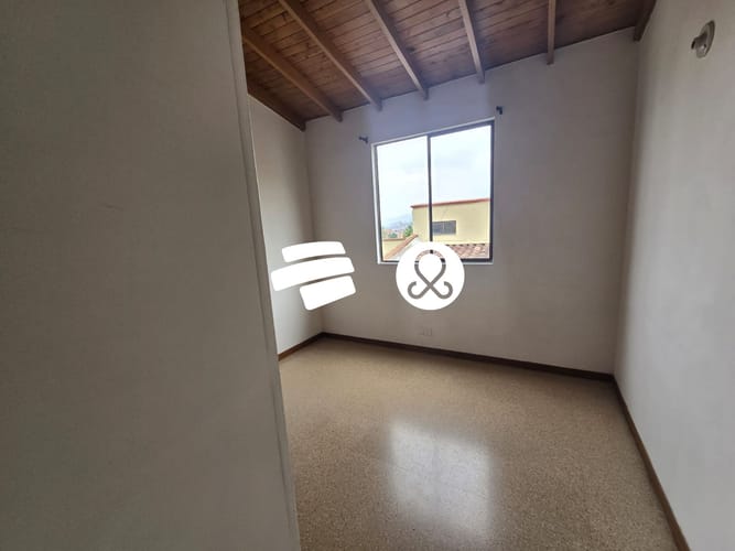 Casa de 3 alcobas en venta en Zona Centro, Envigado, 135 m² · foto 8 de 24