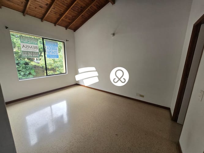 Casa de 3 alcobas en venta en Zona Centro, Envigado, 135 m² · foto 15 de 24