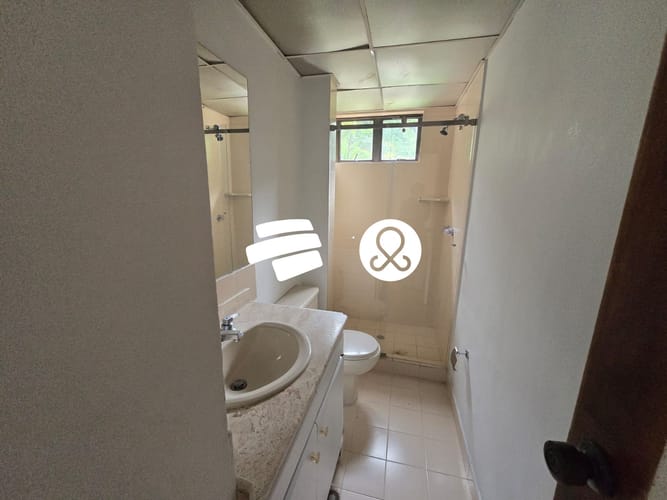 Casa de 3 alcobas en venta en Zona Centro, Envigado, 135 m² · foto 18 de 24