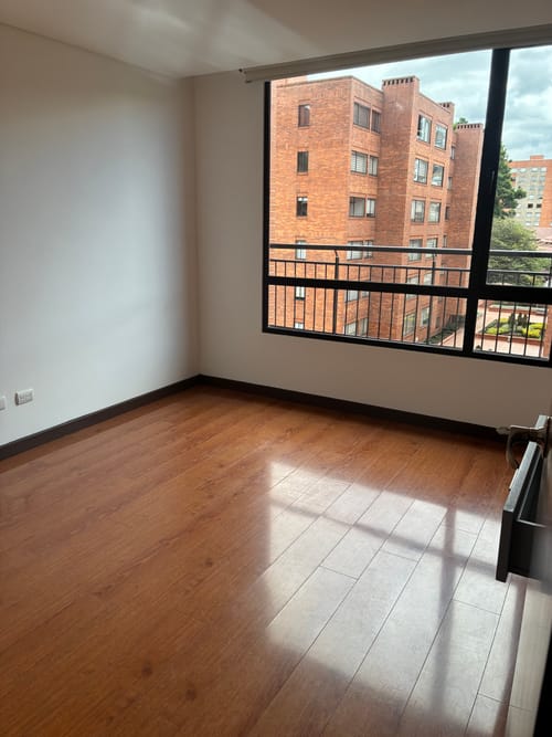 Apartamento de 2 alcobas en arriendo en La Calleja, Bogotá, 82 m² · foto 7 de 20