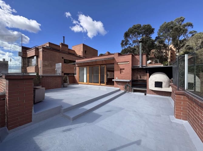 Apartamento de 3 alcobas en arriendo en Los Rosales, Bogotá, 156 m² · foto 8 de 21