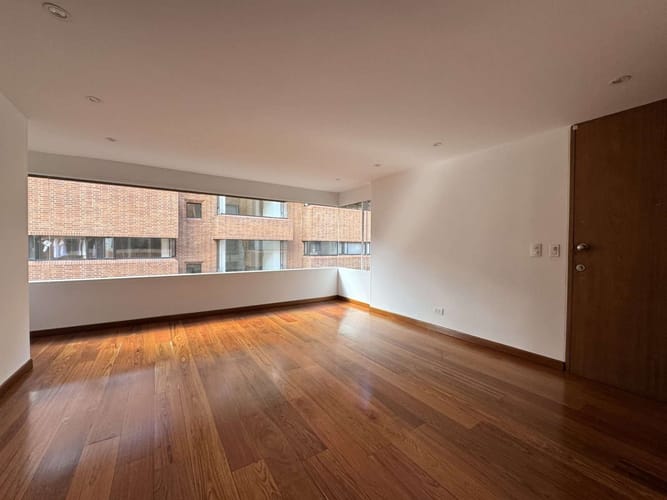 Apartamento de 3 alcobas en arriendo en Los Rosales, Bogotá, 156 m² · foto 9 de 21