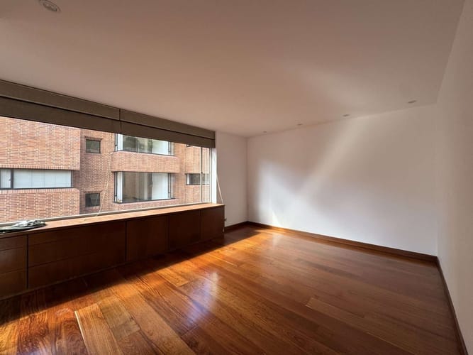 Apartamento de 3 alcobas en arriendo en Los Rosales, Bogotá, 156 m² · foto 11 de 21