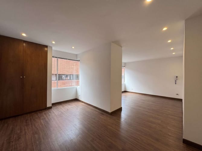 Apartamento de 3 alcobas en arriendo en Los Rosales, Bogotá, 156 m² · foto 14 de 21
