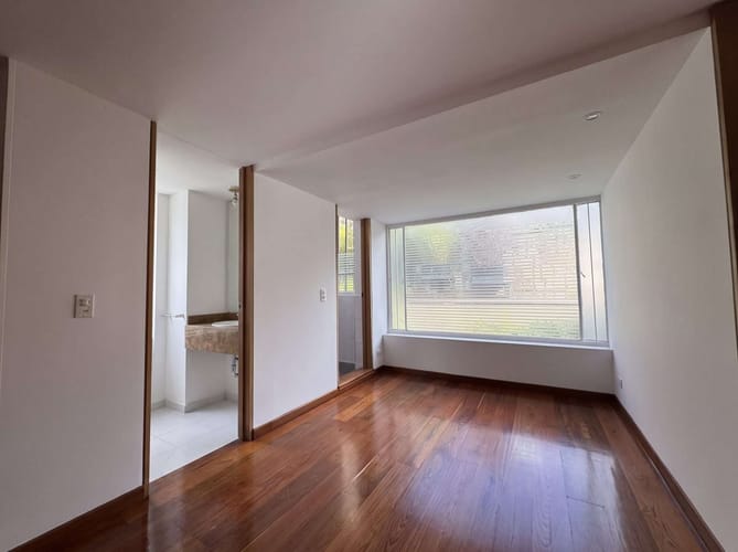 Apartamento de 3 alcobas en arriendo en Los Rosales, Bogotá, 156 m² · foto 16 de 21