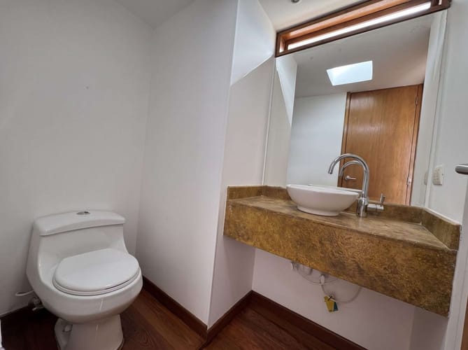 Apartamento de 3 alcobas en arriendo en Los Rosales, Bogotá, 156 m² · foto 20 de 21