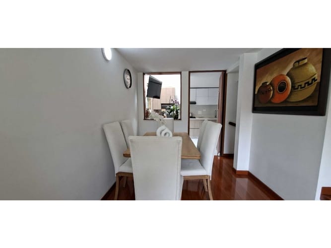 Casa en venta en Cerros De Suba, Bogotá · foto 2 de 24