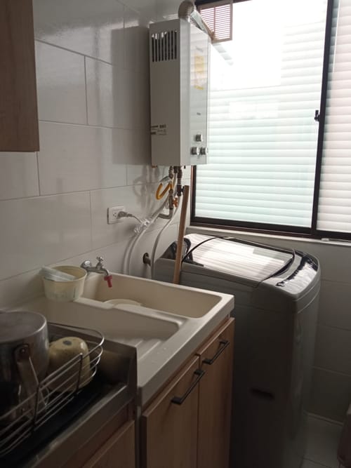 Apartamento de 3 alcobas en venta en Quinta Paredes, Bogotá, 83 m² · foto 3 de 14