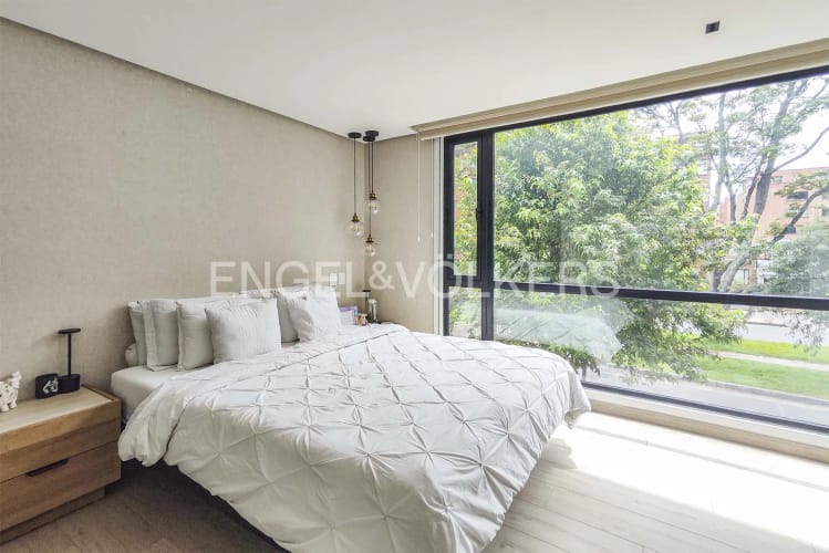 Apartamento de 1 alcoba en venta en Chico Norte, Bogotá, 65 m² · foto 8 de 13