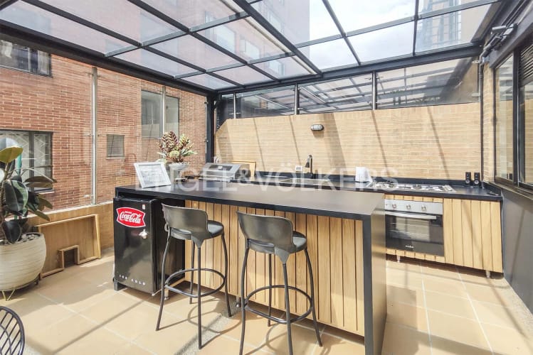 Apartamento de 1 alcoba en venta en Chico Norte, Bogotá, 65 m² · foto 4 de 13