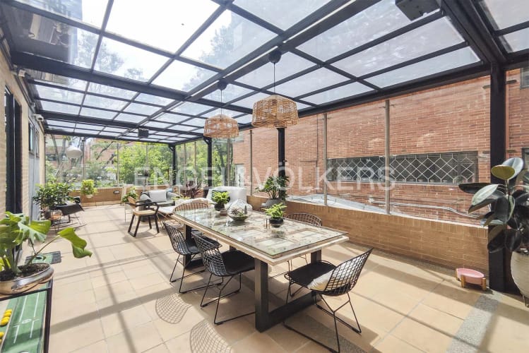 Apartamento de 1 alcoba en venta en Chico Norte, Bogotá, 65 m² · foto 2 de 13