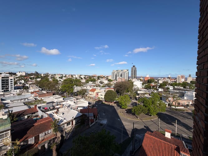Apartamento en alquiler 1 dormitorio con balcón, piso 6 en Buceo · Foto 5