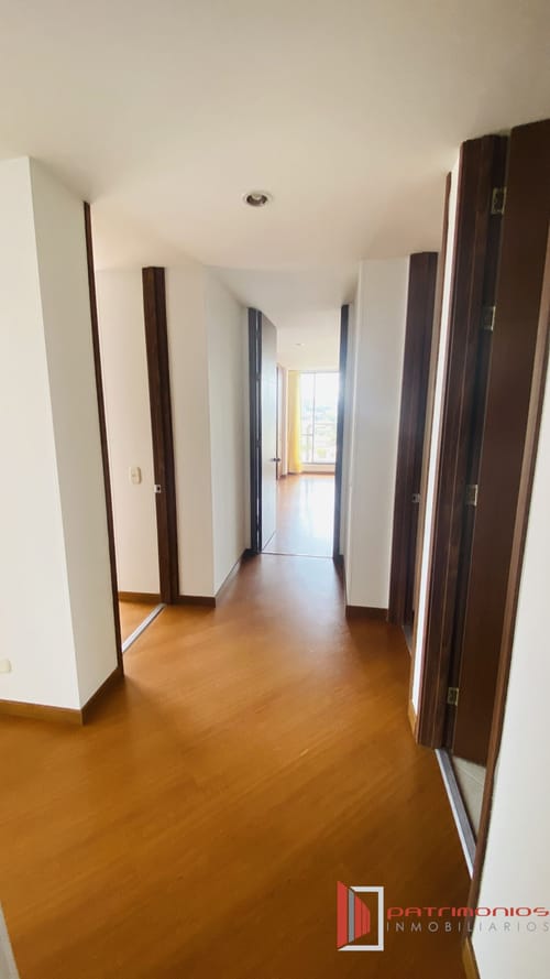 Apartamento de 3 alcobas en arriendo en La Floresta, Bogotá, 111 m² · foto 10 de 24