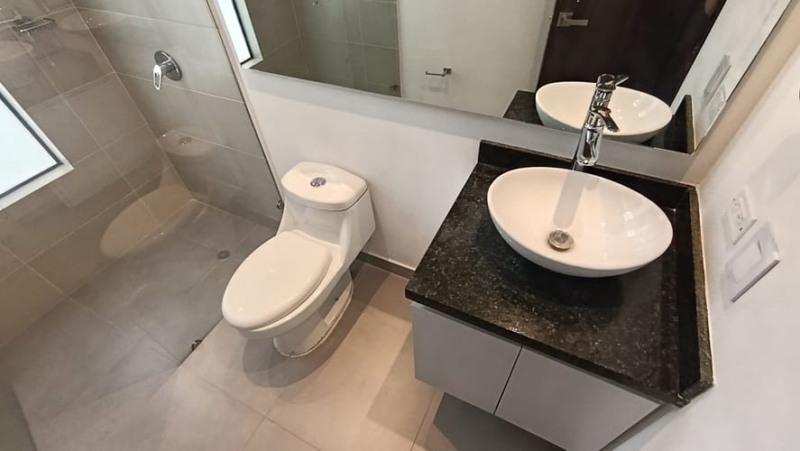 Apartamento de 3 alcobas en arriendo en Santa Barbara Occidental, Bogotá, 115 m² · foto 15 de 24
