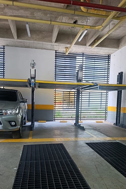 Apartamento de 3 alcobas en arriendo en Santa Barbara Occidental, Bogotá, 115 m² · foto 22 de 24