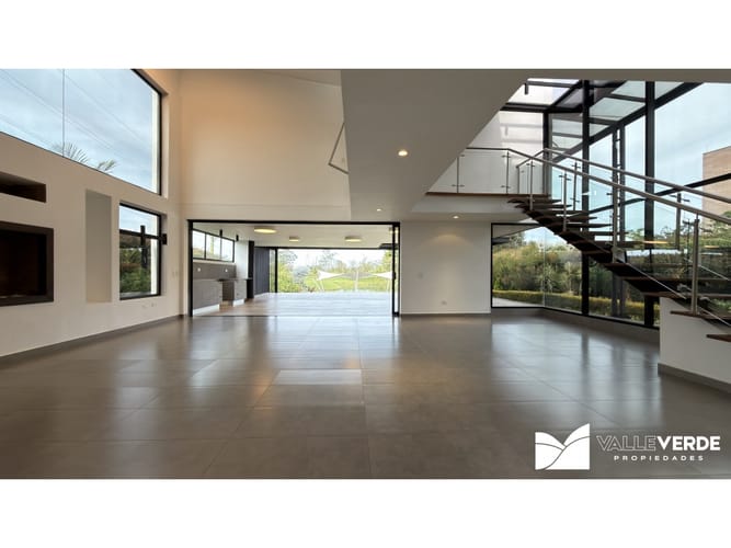 Casa de 5 alcobas en arriendo en Llano Grande, Rionegro, 350 m² · foto 7 de 24