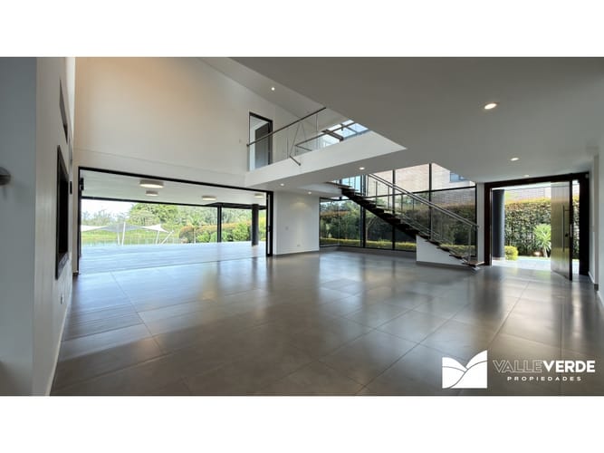 Casa de 5 alcobas en arriendo en Llano Grande, Rionegro, 350 m² · foto 10 de 24