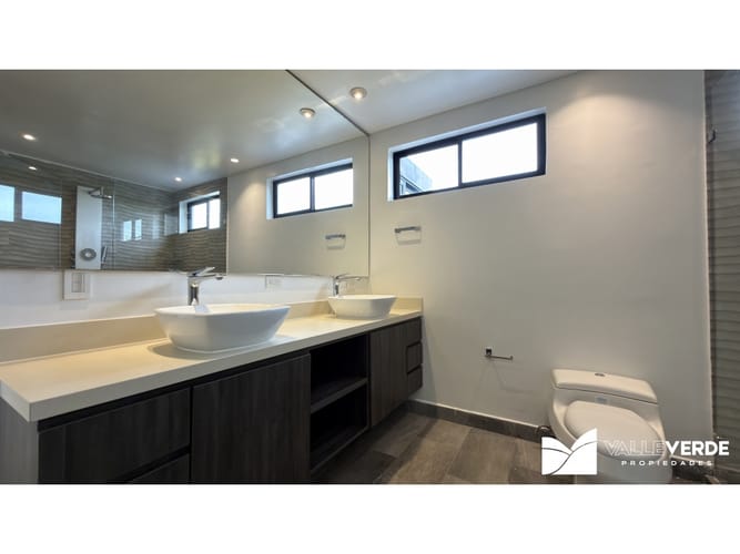 Casa de 5 alcobas en arriendo en Llano Grande, Rionegro, 350 m² · foto 24 de 24