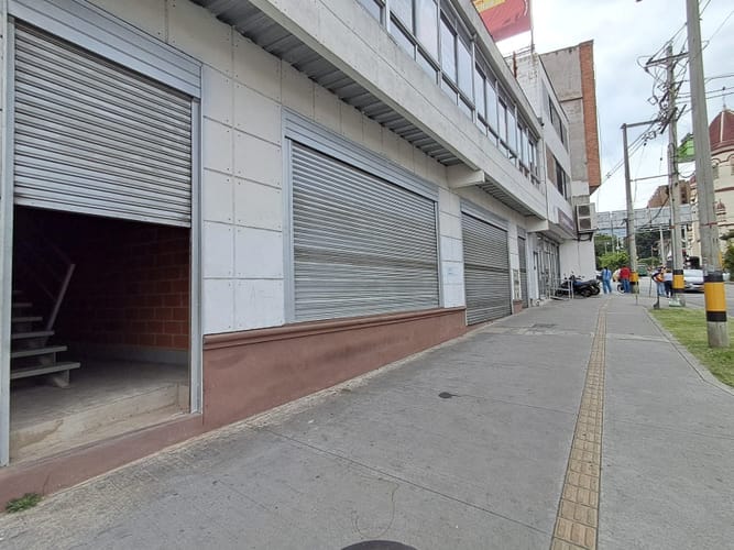 Bodega en arriendo en La America, Medellín, 290 m² · foto 14 de 14