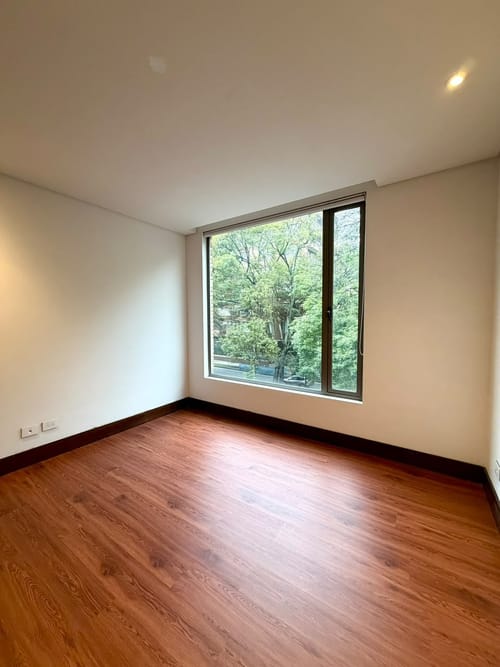Apartamento de 3 alcobas en arriendo en El Virrey, Bogotá, 160 m² · foto 11 de 24