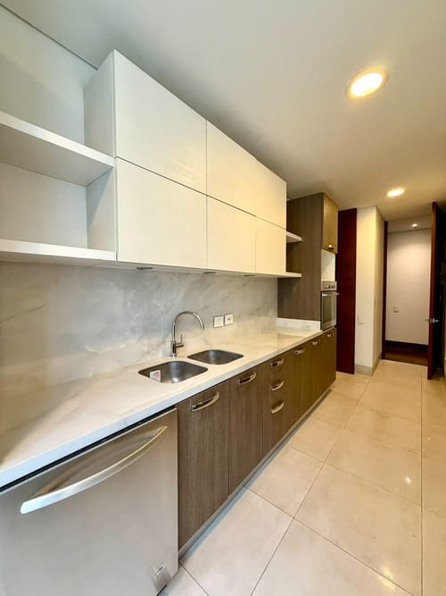 Apartamento de 3 alcobas en arriendo en El Virrey, Bogotá, 160 m² · foto 20 de 24