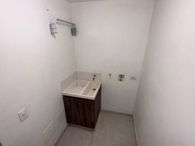 Apartamento de 2 alcobas en venta en La Felicidad, Bogotá, 62 m² · foto 9 de 24