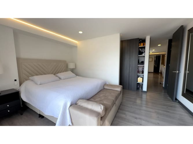 Apartamento de 3 alcobas en venta en Rodesia, Bogotá, 170 m² · foto 13 de 24