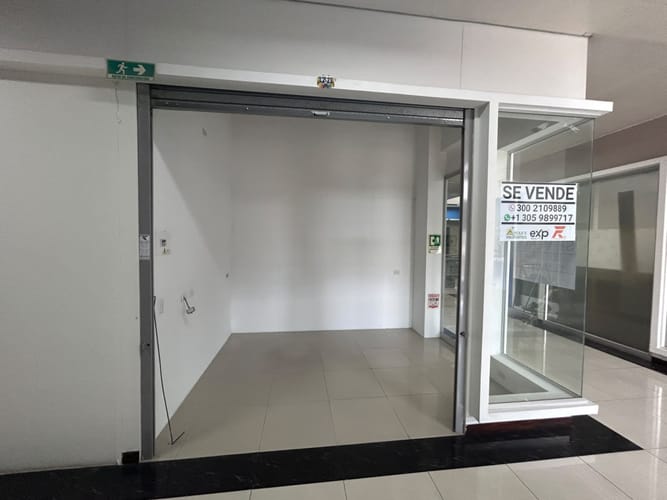 Local en venta en Portal De Pinares, Armenia, 25 m² · foto 4 de 17