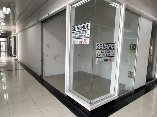 Local en venta en Portal De Pinares, Armenia, 25 m² · foto 7 de 17