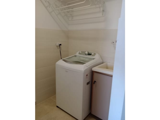 Apartamento de 3 alcobas en venta en Zona Industrial, Yumbo, 66 m² · foto 5 de 14