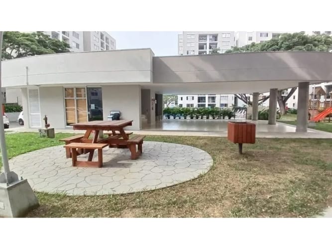 Apartamento de 3 alcobas en venta en Zona Industrial, Yumbo, 66 m² · foto 12 de 14