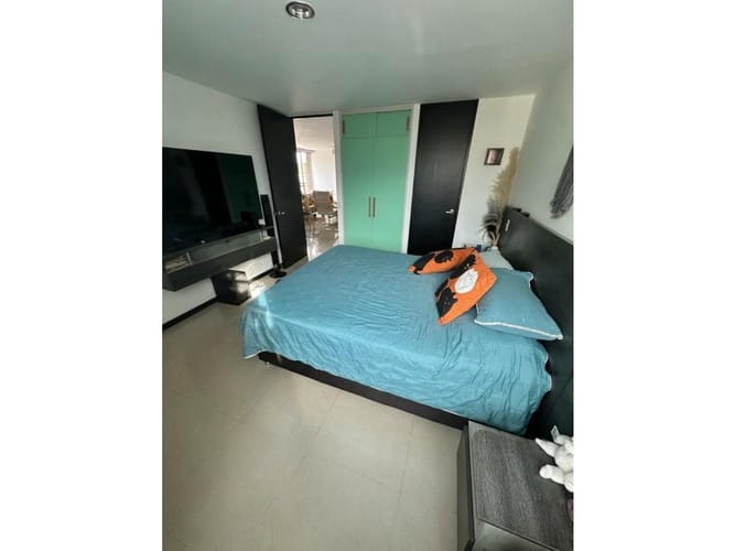 Apartamento de 2 alcobas en venta en Los Colores, Medellín, 77 m² · foto 8 de 15