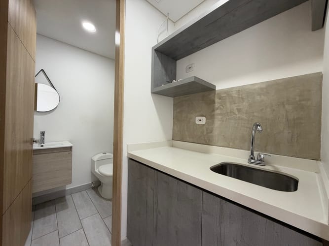 Oficina en arriendo en Aborigenes, Armenia, 48 m² · foto 12 de 13