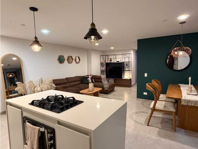 Apartamento de 3 alcobas en venta en La Abadia, Envigado, 98 m² · foto 2 de 11